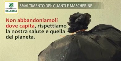 Legambiente Calabria: «Pericoloso gettare mascherine e guanti a terra»